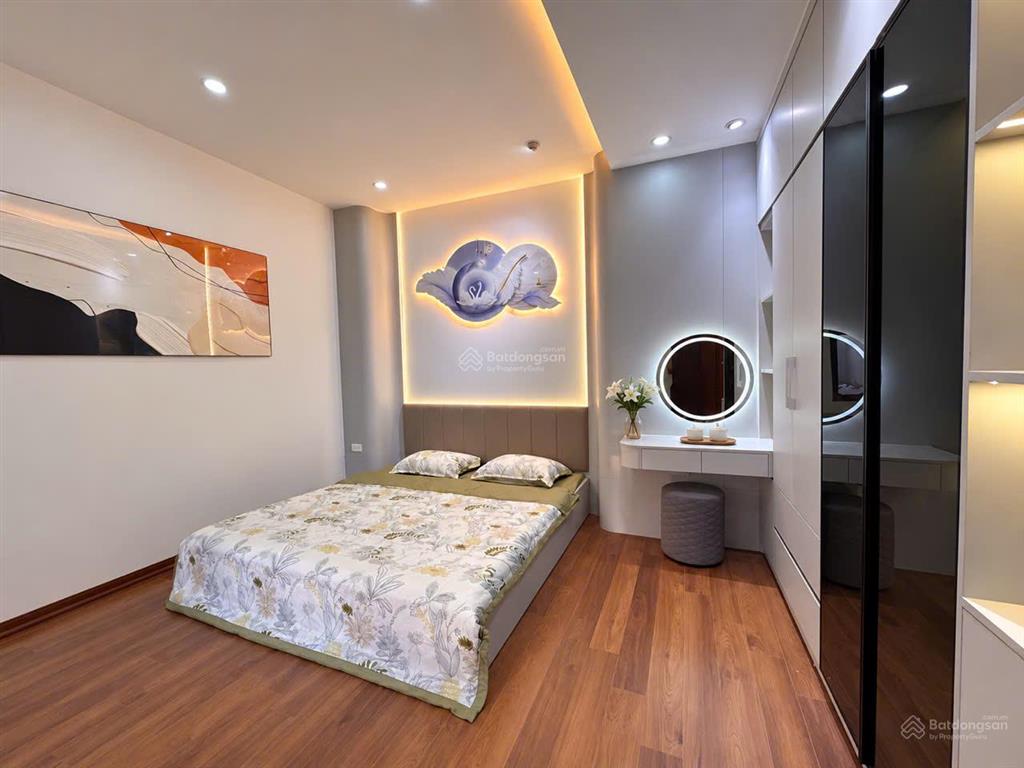 Kim đồng lô góc 40m 5 tầng, mặt tiền khủng, 5 ngủ giá hơn 9 tỷ