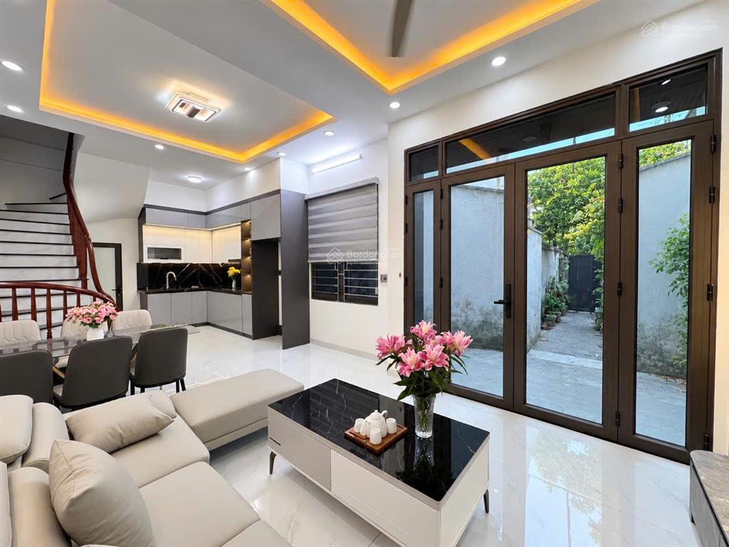 Kim đồng lô góc 40m 5 tầng, mặt tiền khủng, 5 ngủ giá hơn 9 tỷ