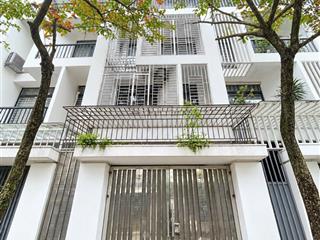 # bán nhà phân lô ao sào, gần vành đai 3  4 tầng, thoáng trước sau, ô tô dừng đỗ