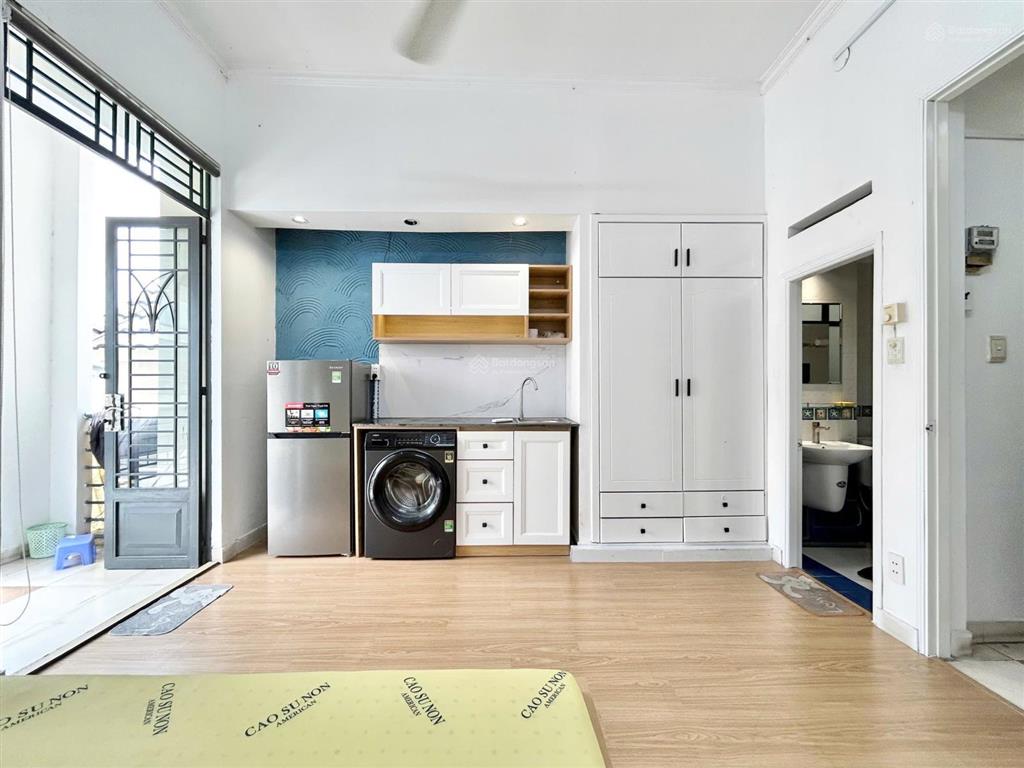 Studio tại 120 phan xích long, 6,2 triệu/th, 25m²