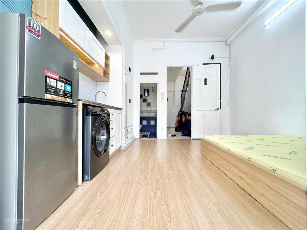 Studio tại 120 phan xích long, 6,2 triệu/th, 25m²