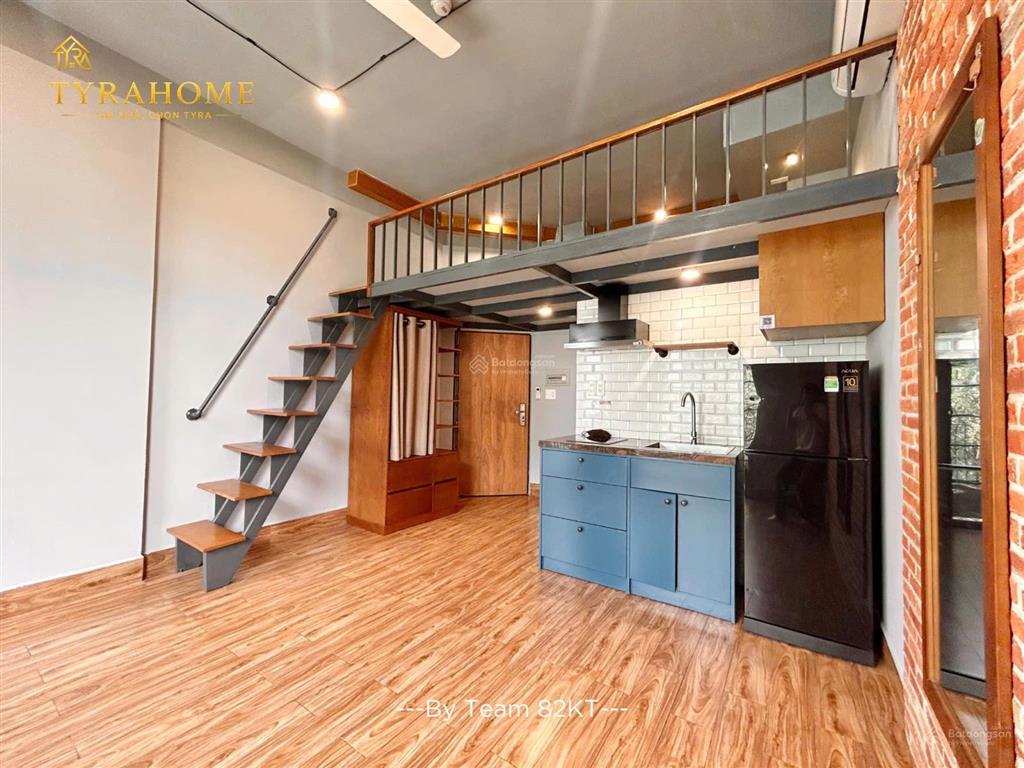 Duplex ban công ngay d2  d5. sang xịn