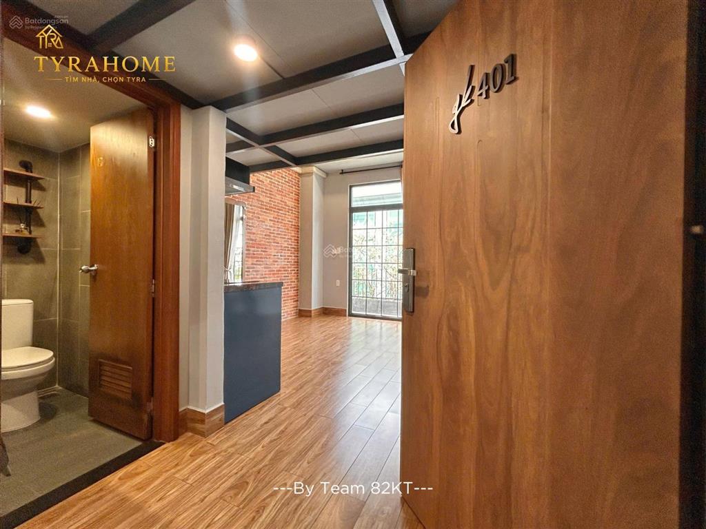 Duplex ban công ngay d2  d5. sang xịn