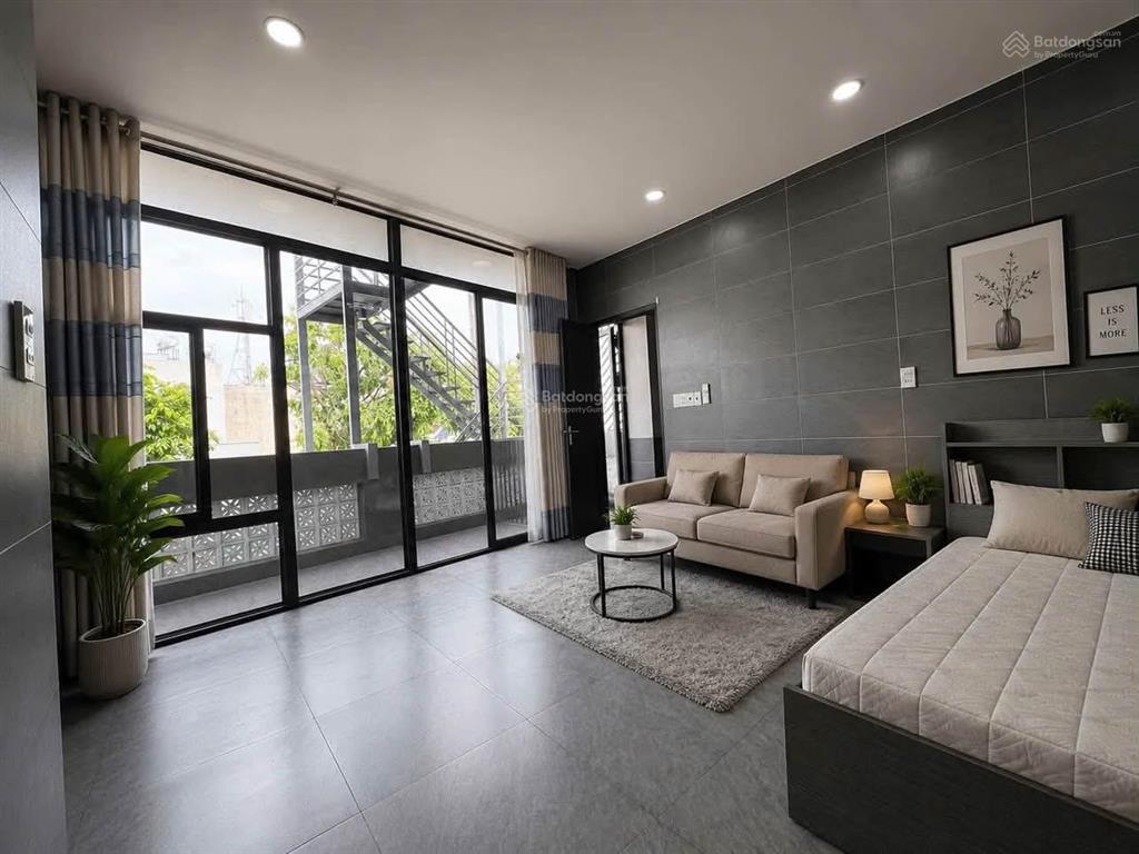Studio ban công ngay gần lotter mart tiện di chuyển qua trung tâm