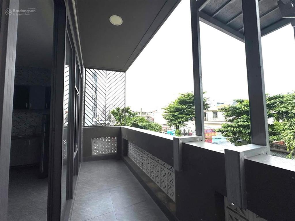 Studio ban công ngay gần lotter mart tiện di chuyển qua trung tâm