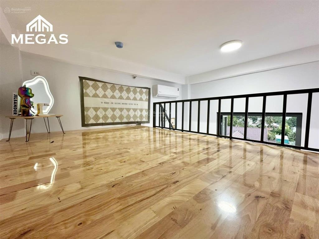 Trống sẵn duplex thoáng mát ngay gần đh văn lang  đh công nghiệp giữ phòng tới tháng 9