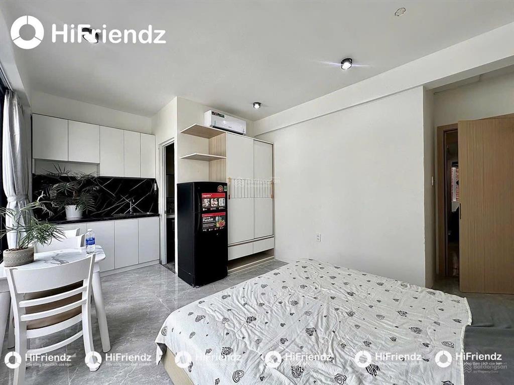 Studio cửa sổ thoáng mát ngay gần mercedes quang trung  tiện qua nhà ga t3