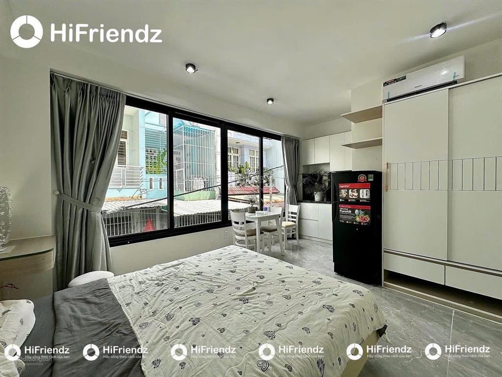 Studio cửa sổ thoáng mát ngay gần mercedes quang trung  tiện qua nhà ga t3