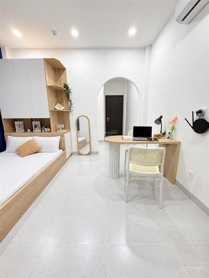 Ngay gần emart phan huy ích  studio thoáng mát tiện nghi  giữ phòng tới t11
