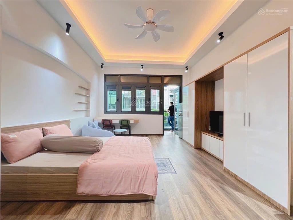 Khai trương căn hộ ban công rộng đảo kim cương sala nhà mới 100%