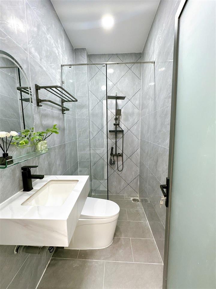 Hxh nhỉnh 5tỷ tân kỳ tân quý, 4x14m, đúc 1 trệt 1 lầu 3pn 3wc, 1 phòng thờ ban công