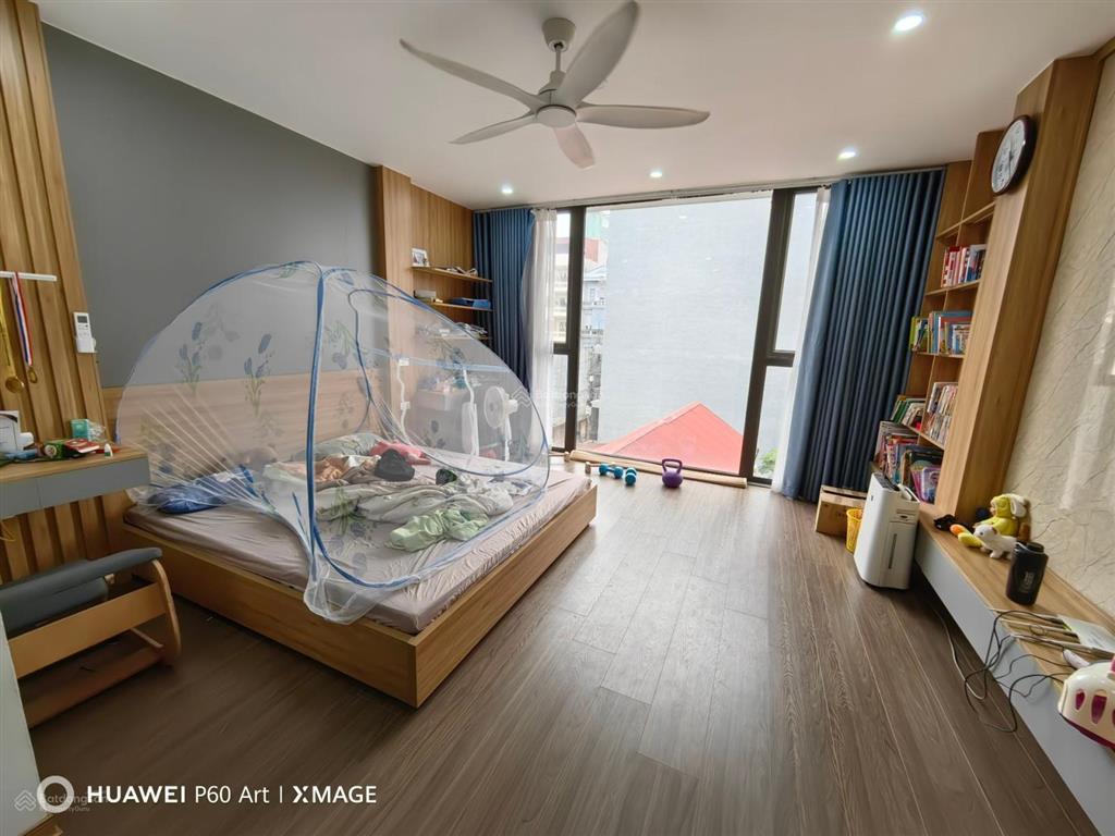 Siêu phẩm nhà phố 6 tầng thang máy lô góc  ngõ rộng thoáng ô tô 7 chỗ đỗ cửa hàng xóm ciputra