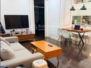Bán căn hộ chung cư số 6 đội nhân diện tích 94m2, 3 ngủ giá 8 tỷ 9 full đồ tầng cao view thoáng