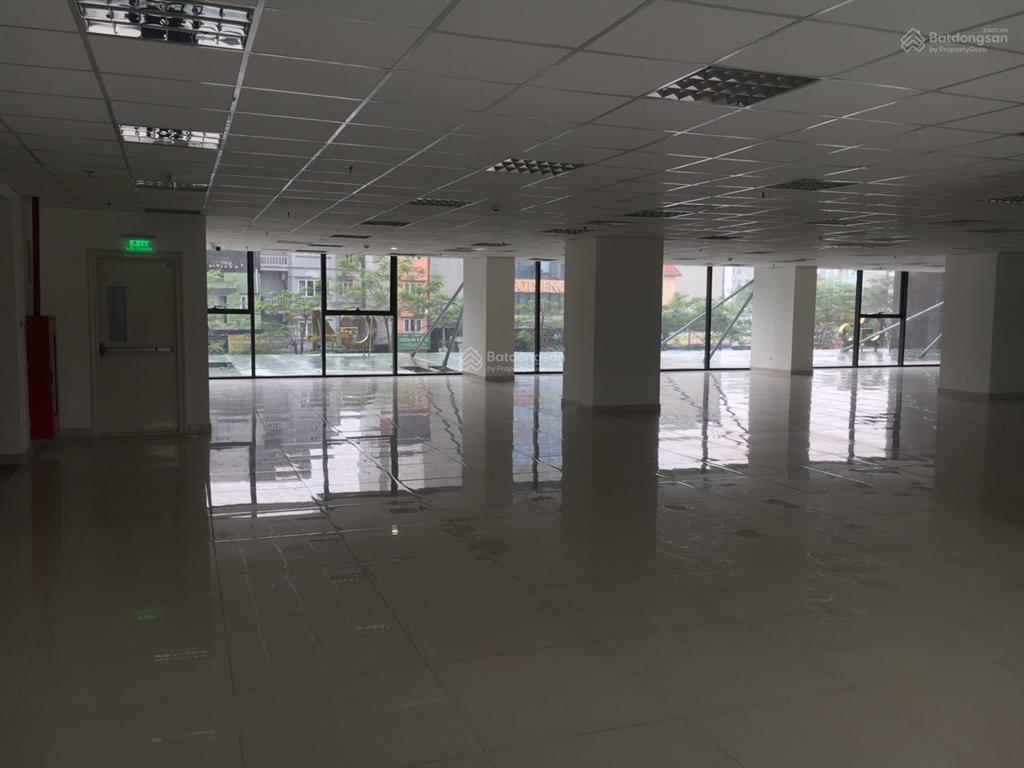 Cho thuê văn phòng tại phố trương định diện tích 100m2, giá 26 triệu, mặt bằng vuông vắn vị trí đẹp