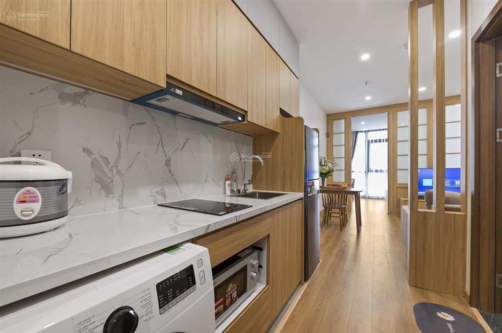 Cho thuê căn hộ dịch vụ diện tích 50m2, 1 ngủ giá 13 triệu đầy đủ nội thất, tiện ích thuận tiện hơn