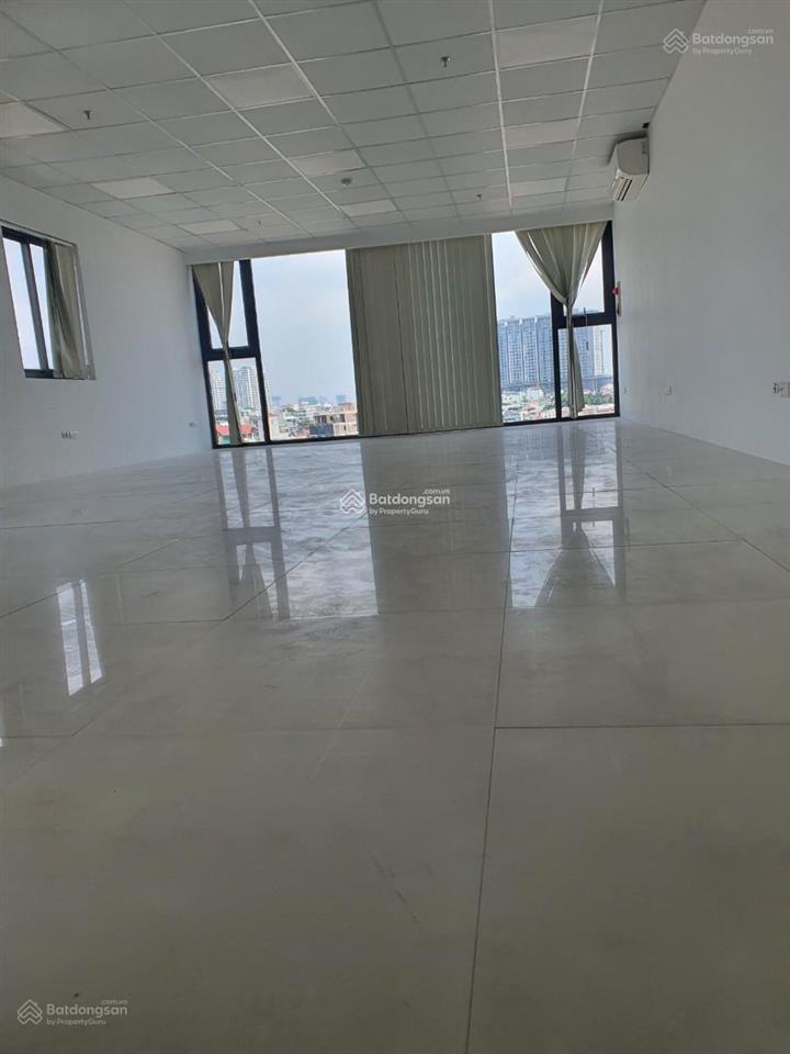 Cho thuê văn phòng tại đội cấn diện tích 85 m2 giá 20 triệu mặt bằng vuông vắn vị trí thuận tiện