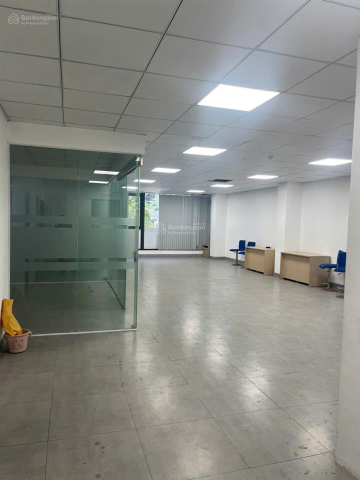 Cho thuê văn phòng tại võ văn dũng đống đa diện tích 110m2 giá 22 triệu mặt bằng vuông vắn sẵn ngay