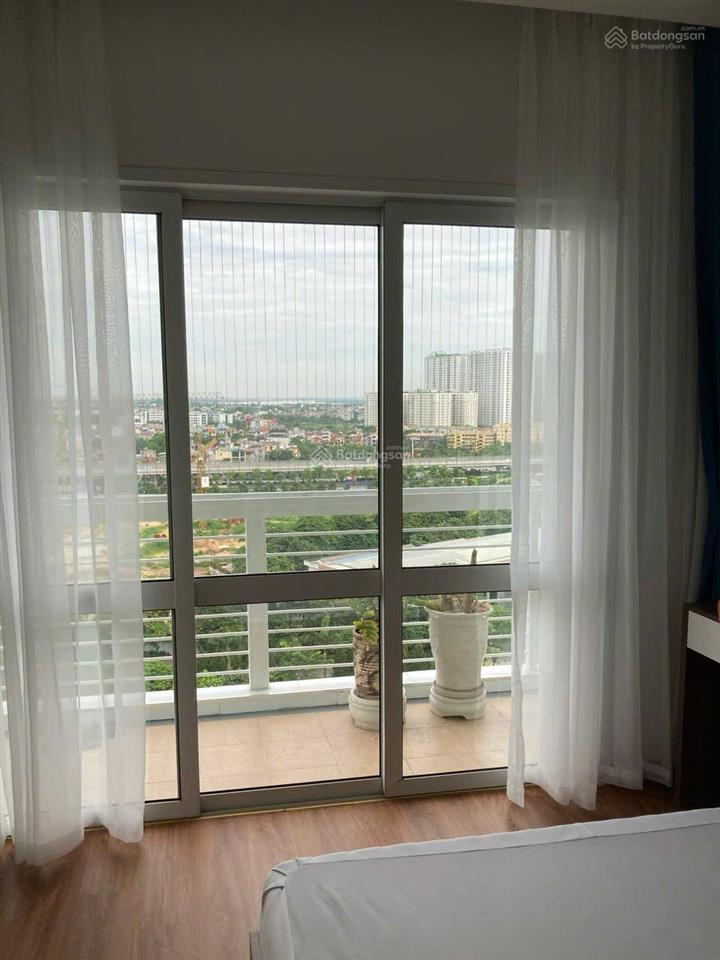 Bán căn hộ tại cc ciputra tây hồ diện tích 123m2 3pn, giá 11,2 tỷ đầy đủ nội thất tầng cao thoáng