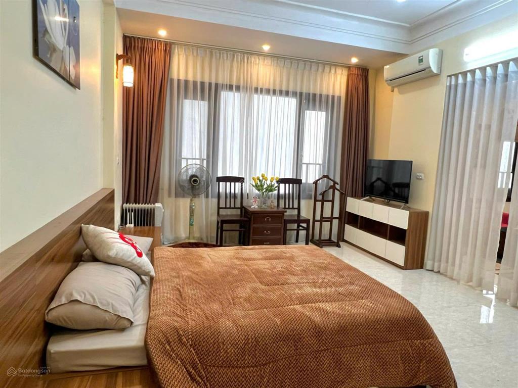 Cho thuê căn hộ tại ngõ 4 liễu giai, diện tích 80m2, 1 ngủ, giá 9 triệu, đầy đủ nội thất mới ở ngay