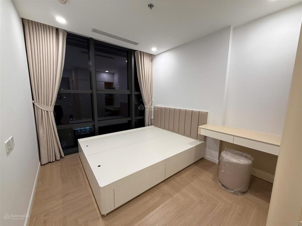 Cho thuê căn hộ m3m4 nguyễn chí thanh diện tích 120m2 4 ngủ giá 18,5 triệu full nội thất vào ởluôn