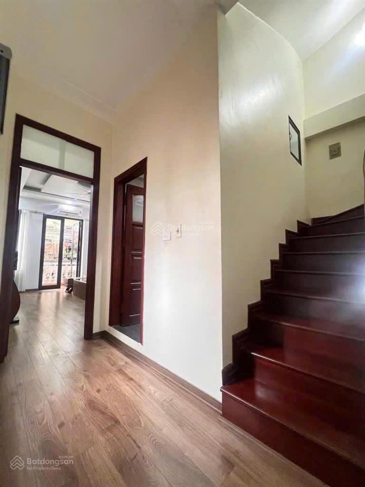Cho thuê nhà nguyên căn tại ngõ 95 kim mã diện tích 79x5 tầng, 4 ngủ giá 25 triệu full nội thất