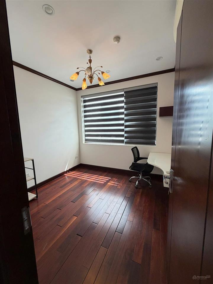 Cho thuê căn hộ tại platinum diện tích 117m2 3 ngủ giá 25 triệu full nội thất tầng cao view thoáng