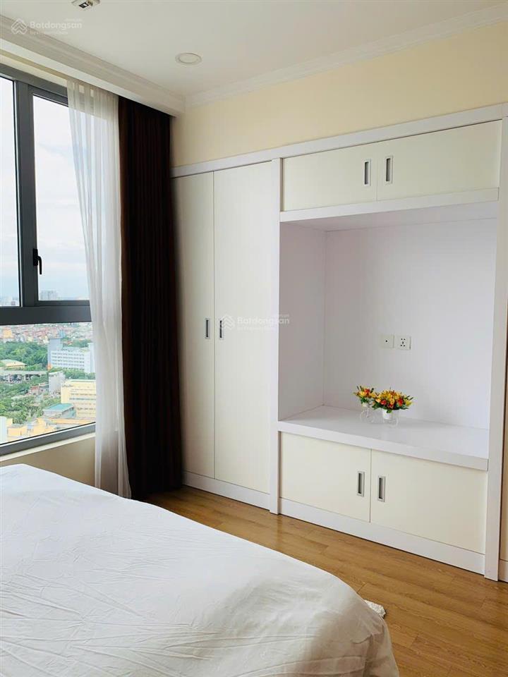 Cho thuê căn hộ tại vinhomes nguyễn chí thanh diện tích 120m2, 3 ngủ giá 25 triệu nội thất đầy đủ