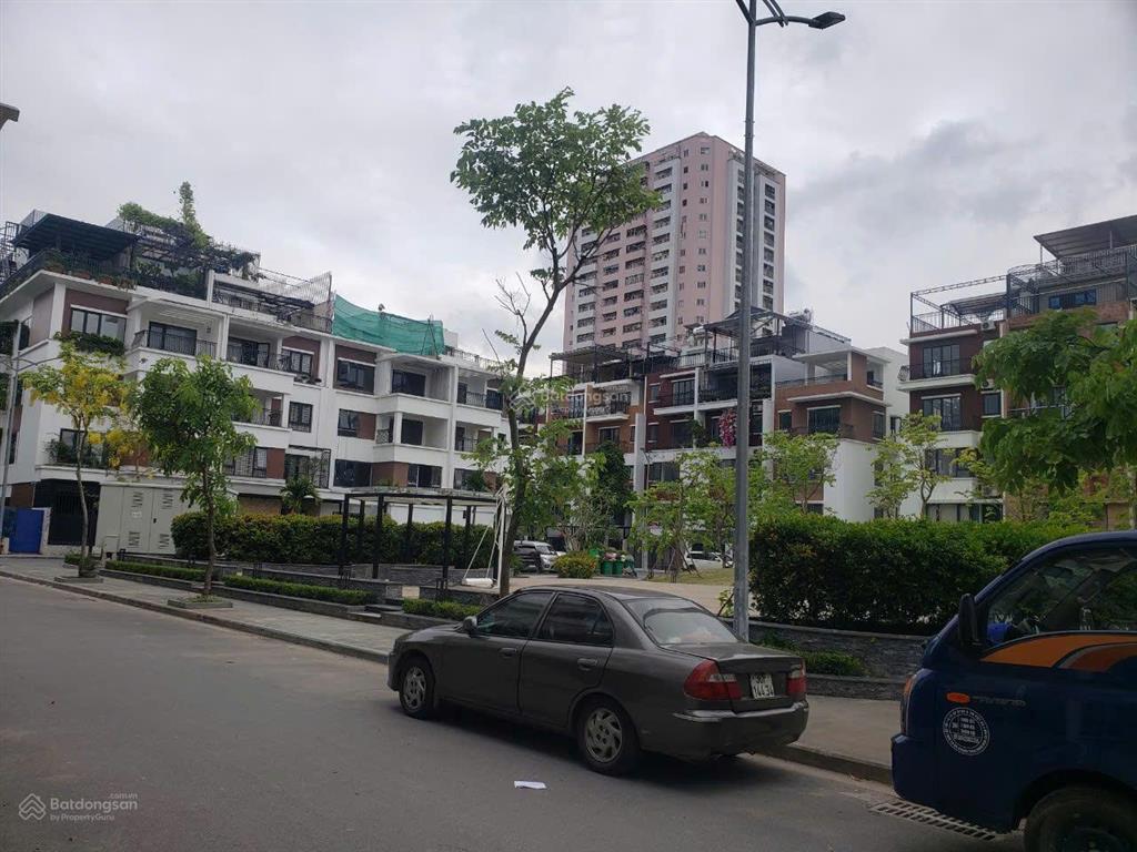 Cho thuê biệt thự liền kề nguyễn văn huyên diện tích 115m2x5,5 tầng giá 80 triệu nội thất cơ bản