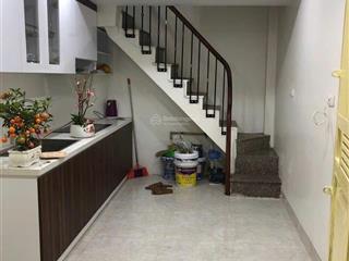 Cho thuê nhà 4 tầng tại ngõ 179 hoàng hoa thám diện tích 60m2, 3 ngủ nội thất cơ bản, có thể setup
