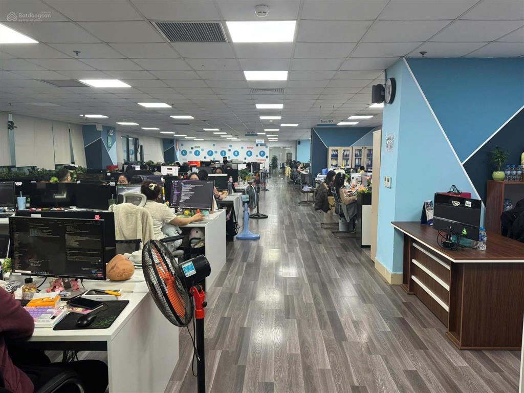 Cho thuê văn phòng tại đường láng diện tích 110m2, giá 24 triệu/tháng bao gồm phí dịch vụ, chưa vat