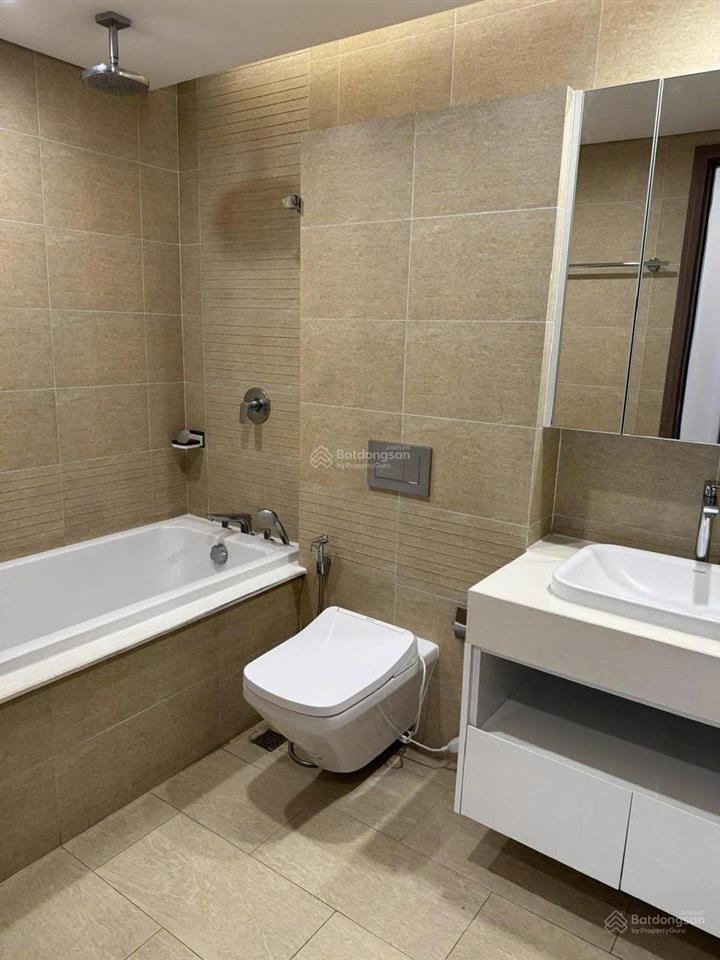 Cho thuê căn hộ tại metropolis diện tích 80m2, 2 ngủ giá 32 triệu full nội thất đẹp tầng cao thoáng