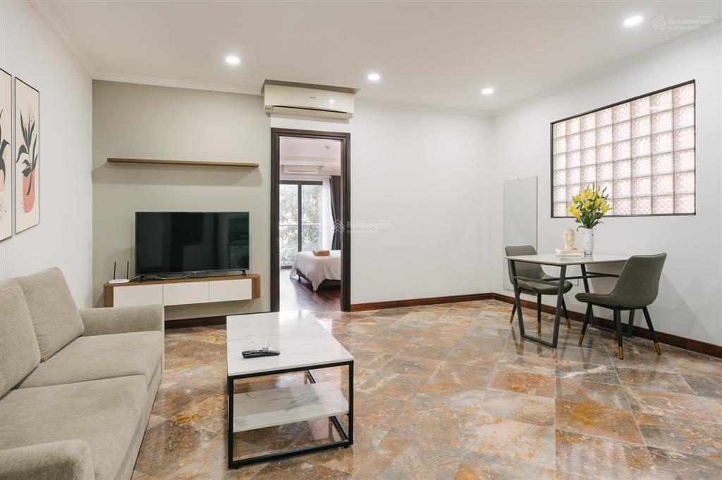 Cho thuê căn hộ dịch vụ tại 535 kim mã, diện tích 40m2 studio đầy đủ tiện ích giao thông thuận tiện