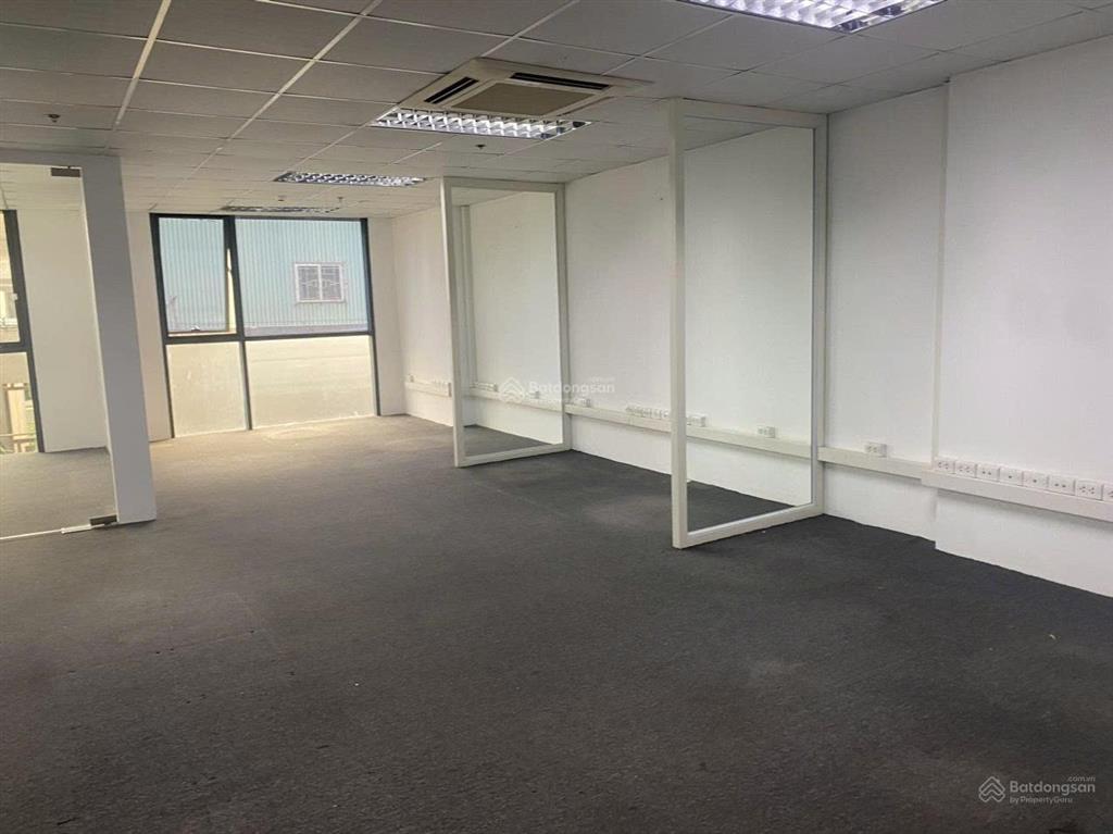 Cho thuê văn phòng tại platinum ba đình diện tích 55m2 giá 18 triệu gồm phí dv, view hồ hoàng cầu