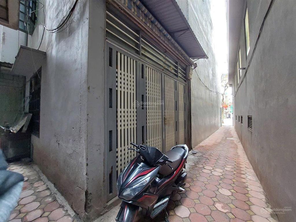 Bán gấp nhà riêng tại phố kim mã, 17 tỷ, 50m², 4.3m mặt tiền hấp dẫn!