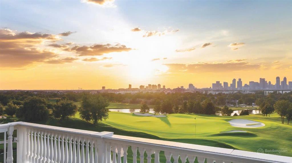 Bán căn biệt thự lô góc cạnh vườn hoa dự án sân golf long biên, dt 286m2 x 4 tầng, giá 137 tỷ