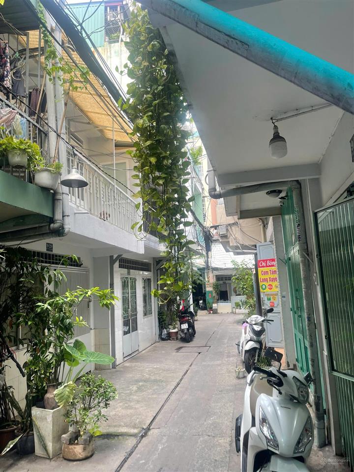 Cần bán gấp nhà phố cư xá đô thành