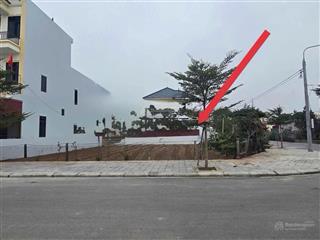 Cần tiền bán nhanh lô góc tiến xuân 2tỷ7 trục chính đường ô tô tránh nhau, sát đại lộ thăng long