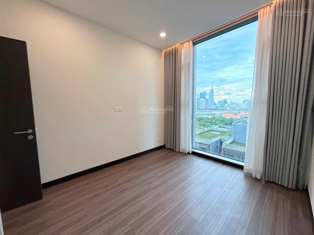 Cho thuê 3pn + 1 tại empire city  căn góc view pháo hoa  nội thất mới 100%