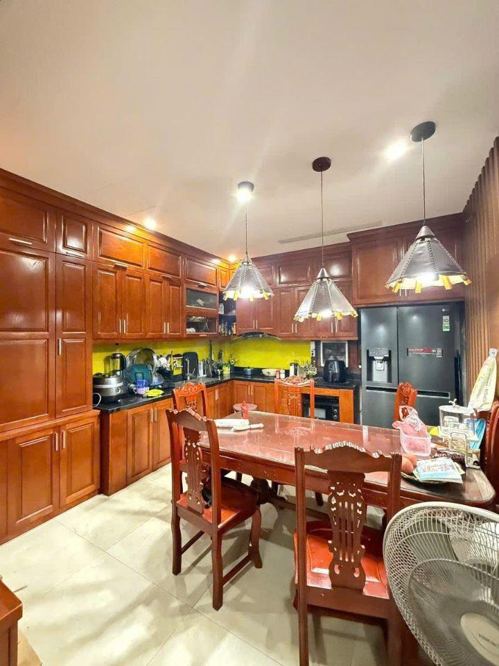 MẶT PHỐ THÁI HÀ – KINH DOANH TỐT 6 TẦNG TRUNG TÂM 