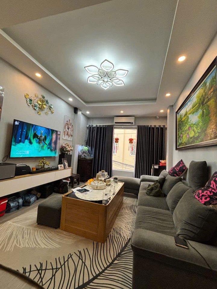 BÁN NHÀ MẶT PHỐ ĐÔNG CÁC - 60M²x 4 TẦNG MẶT TIỀN 6.35M | LÔ GÓC | GIÁ 31 TỶ