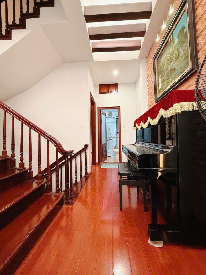 Cơ hội sở hữu nhà mặt phố Hoàng Ngân – tuyến phố trung tâm phát triển mạnh, phù hợp vừa ở vừa kinh doanh hoặc đầu tư kha