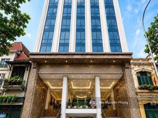 Bán apartment mặt phố view hồ tây,210m2x9t có hầm,dt 1tỷ/tháng,nội thất cc,đầy đủ pccc hoàn công !