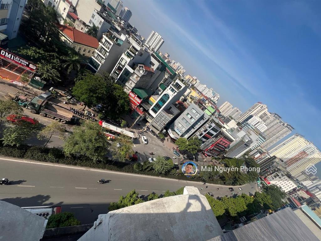 Apartment mp quảng an  âu cơ, 180m2 82,5 tỷ, không qh, thửa vuông đẹp, không lỗi lầm, xđ bán đất!