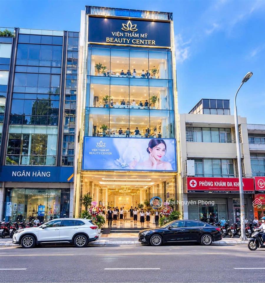 Chính chủ cần bán bt hàm long, vỉa hè rộng đường 2 chiều, 220m2 xây cao tầng, 1 sổ 1 chủ vuông đẹp!