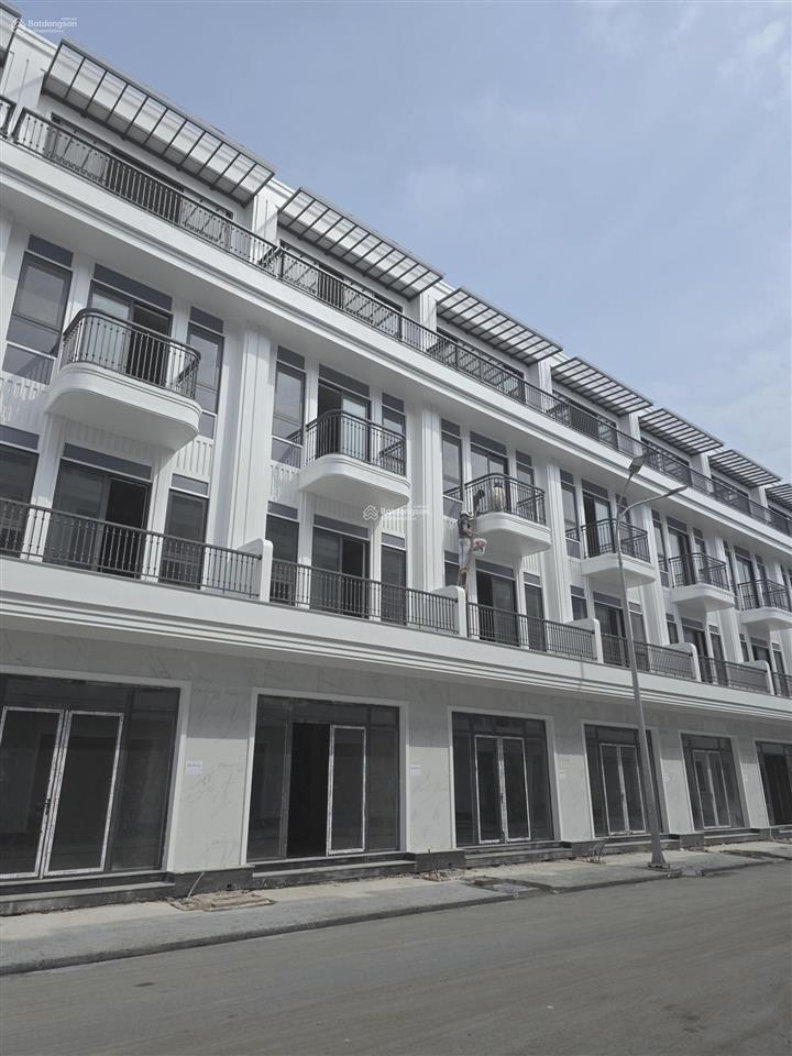 Bán liền kề 67,5m2 dự án him lam central park