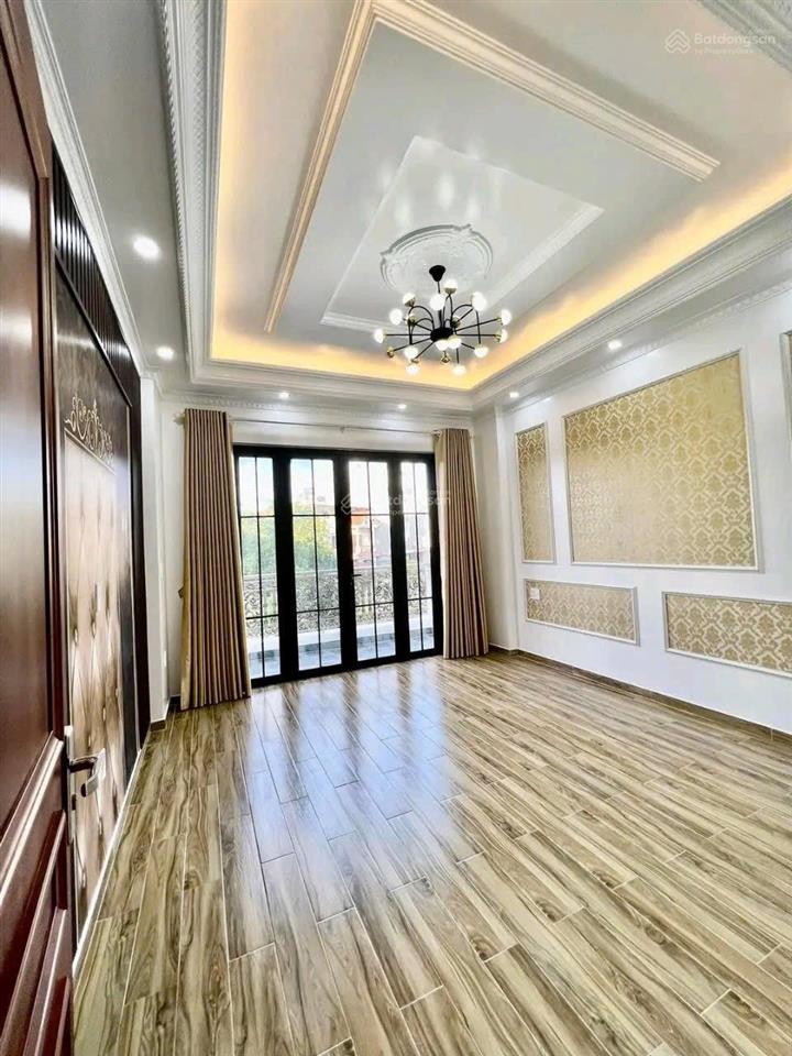Cần chuyển nhà hạ giá bán nhà 4 tầng tái định cư nam hải 3 trước nhà công viên, gần đường bùi viện