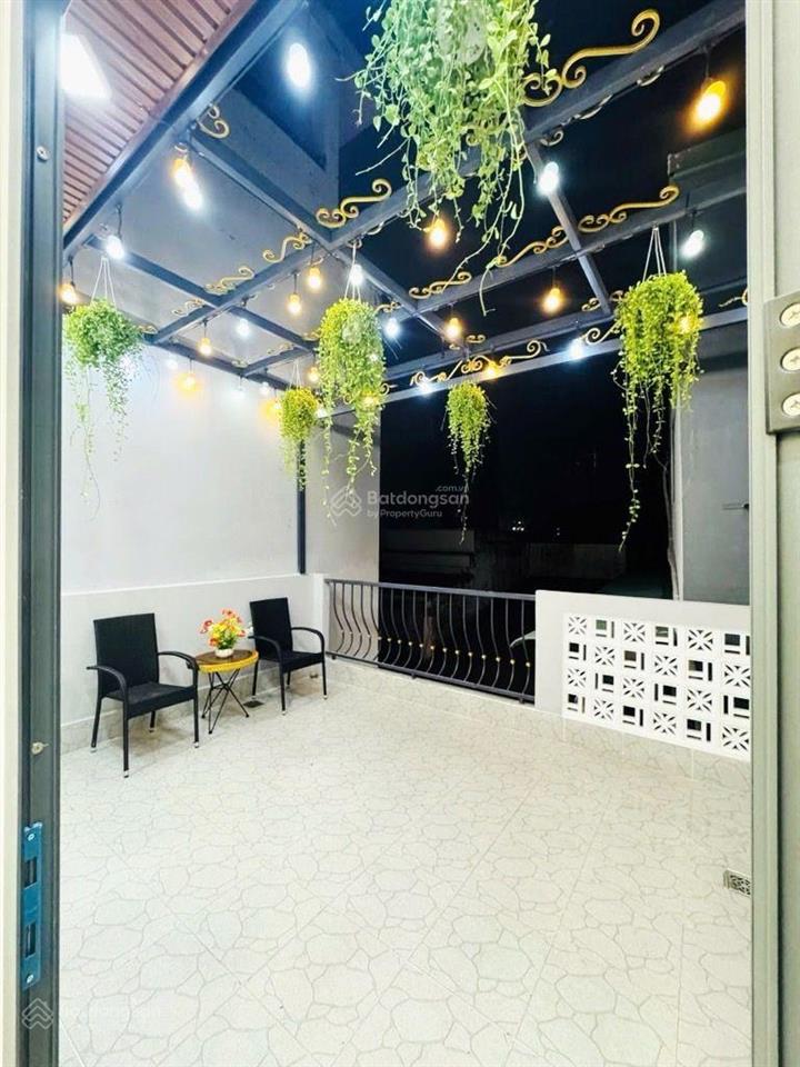 Nhà mới hậu giang quận 6, dt 4.1mx12m, 4 tầng kiên cố , chủ chào 6.79 tỷ còn thương lượng.