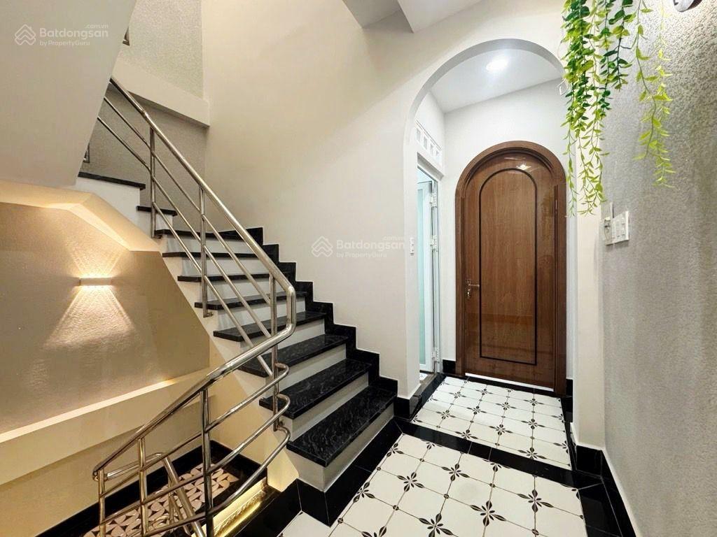 Nhà mới hậu giang quận 6, dt 4.1mx12m, 4 tầng kiên cố , chủ chào 6.79 tỷ còn thương lượng.