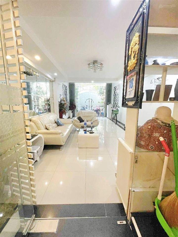 Mặt tiền 5 tầng khu bình phú quận 6, dt4mx20m, nội thất cao cấp, chủ thiện chí bán giá tốt.