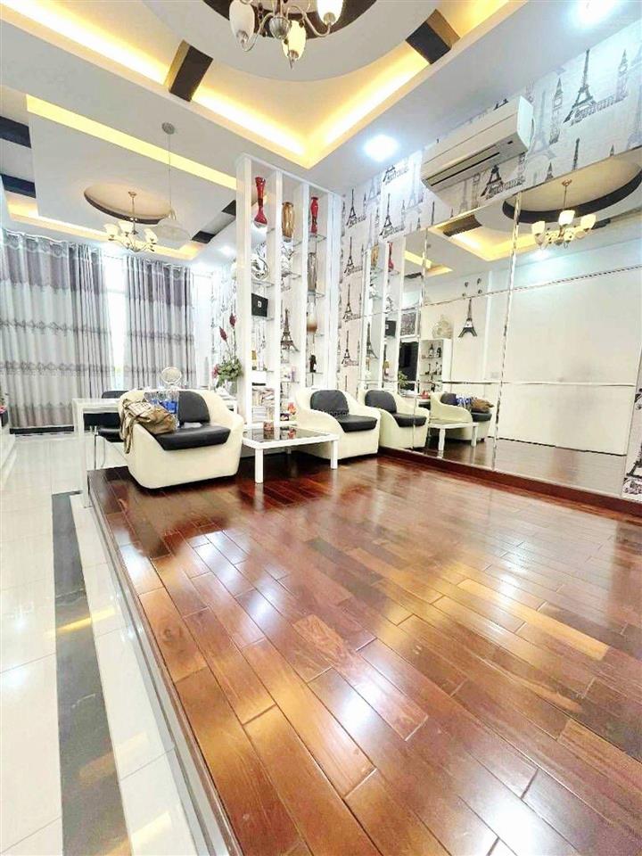 Mặt tiền 5 tầng khu bình phú quận 6, dt4mx20m, nội thất cao cấp, chủ thiện chí bán giá tốt.